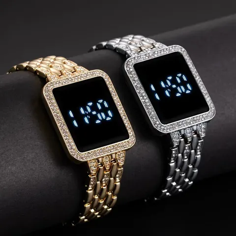 Orologio Digitale LED a Quadrante Quadrato Iced Out di Lusso per Donna Cinturino in Lega di Strass alla Moda Orologio da Polso Decorativo con Touch Screen