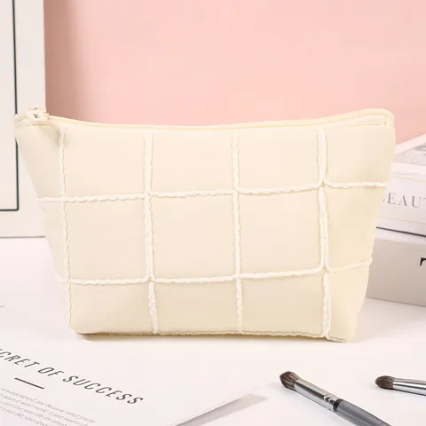 Large Capacity Quilted Pongee Grid Makeup Bag Portable Travel Toiletry Bag Soft Macaron Color Storage Pouch For Women