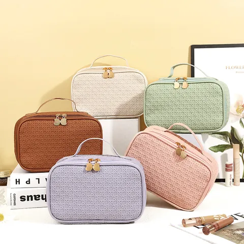 Portable PU Leather Cosmetic Bag Elegant Checkerboard Woven Pattern Toiletry Storage Bag For Travel Women Makeup Organizer