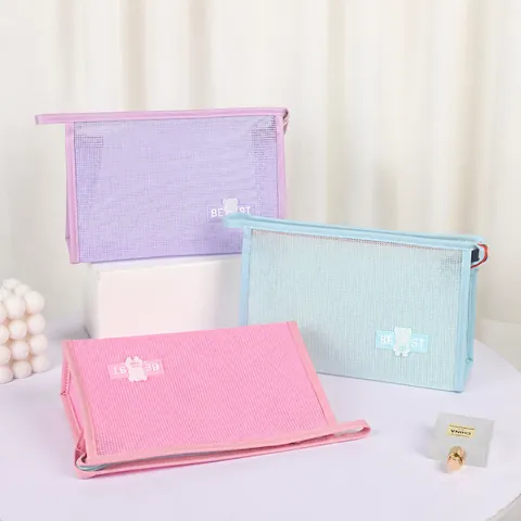 Minimalist Mesh Makeup Bag Large Capacity Portable Toiletry Storage Bag For Women Travel Wash Bag With Cartoon Bear Patch