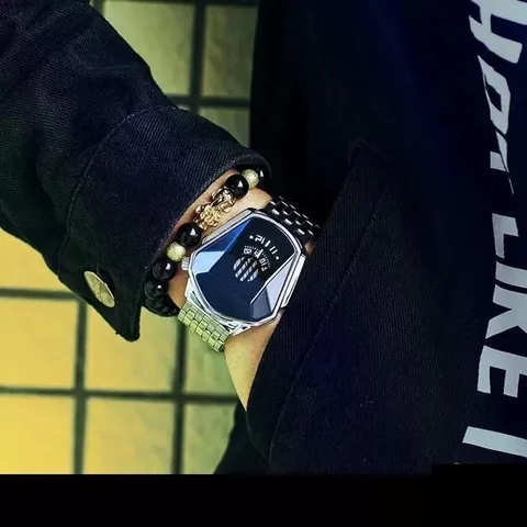 Mode Schildvormig Legering Quartz Horloge Toekomstige Tech Digitaal Wielscherm Metalen Band Heren Casual Polshorloge