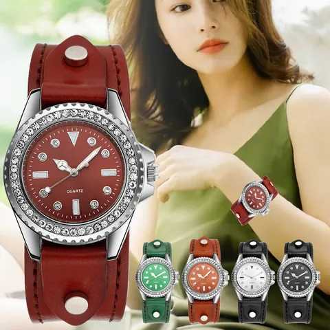 Luxury Women Rhinestone Quartz Watch Vintage Wide Leather Strap Studded Rivet Fashion Wristwatch Elegant Ladies Jewelry Gift