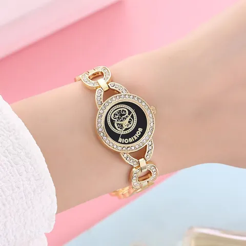 Luxus Damen Gold Legierung Strass Armbanduhr Hohlblumen Quarzuhr Elegante Schmuckuhr Für Damen Geschenk