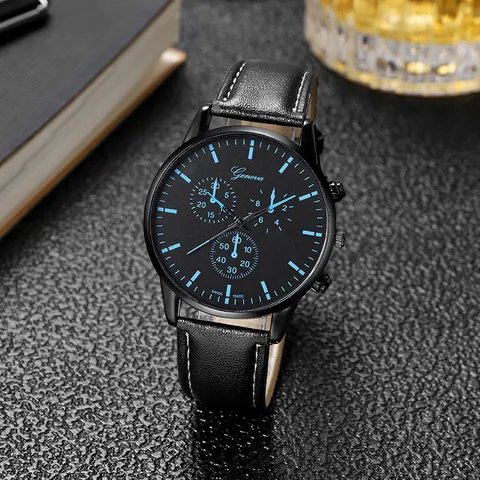 Orologio al Quarzo da Uomo Luminoso di Moda Con Quadrante Grande Cinturino in Ecopelle Cassa in Lega Orologio da Polso Analogico Business Casual per Uomo
