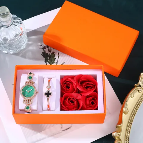 Lussuoso Set di Gioielli Orologio e Bracciale da Donna Lega Oro Rosa Strass Quadrante a Cuore Verde Orologio al Quarzo Scatola Regalo Rose di Sapone