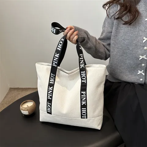 Dames Casual Corduroy Draagtas Grote Capaciteit Letter Print Riem Schoudertas Eenvoudige Mode Veelzijdige Woon Werkverkeer Shopper Tas Met Ritsvak Voor