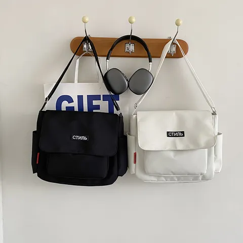 Große Kapazität Nylon Kuriertasche Mit Russischem Aufnäher Streetstyle Minimalistische Umhängetasche Für Damen Herren Freizeit Schultertasche