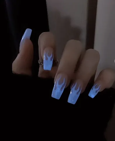 Lichtgevend Blauw Vlam Kunstnagels Lange Kistvorm Nude Verloop Gloeiende Valse Nagels Voor Vrouwen Dagelijks Feest Decoratie