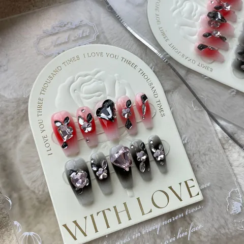 Handmade Press On Nails Gradient Blackberry Color Coffin Shape Luxury Rhinestone Heart Butterfly Design False Nails For Women