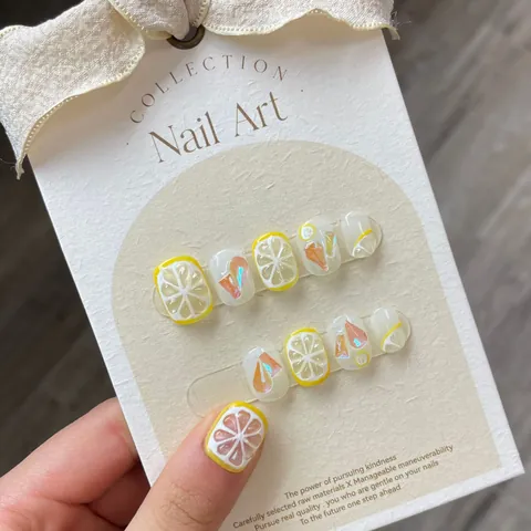 Unghie Finte Fatte a Mano Estivo Limone Stile Francese Design Frutta 3D Giallo Bianco Copertura Totale Unghie Finte Donna