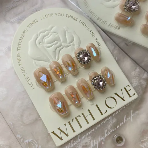 Handmade Press On Nails Pink Gradient Dreamy Iridescent Heart Rhinestone Luxury Glossy Manicure Pieces For Women Daily Nail Art