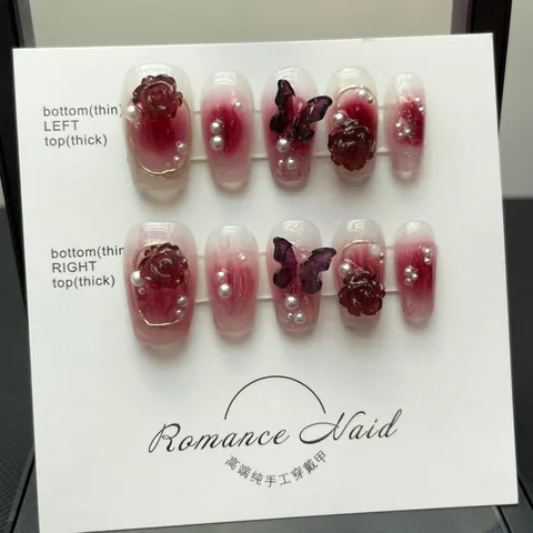 Unghie a Pressione Ombre Rosso Vino Fatte a Mano Con Fiore di Camelia 3D Farfalla Perla Artificial Set Unghie Finte a Bara Lusso