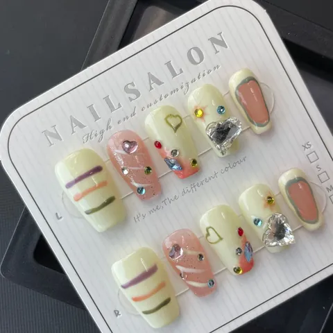 Handmade Press On Nails Sweet Pink White Heart Rhinestone Glitter Long Coffin False Nails For Women Decorative Manicure Art