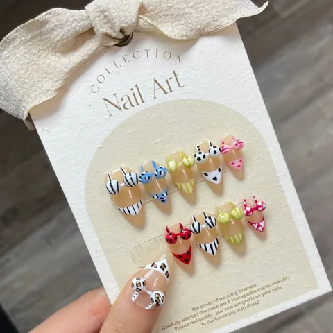 Uñas Postizas de Resina Hechas a Mano Diseño de Bikini 3D Cool Sexy Creativo Forma Stiletto Uñas Artificiales Mujer