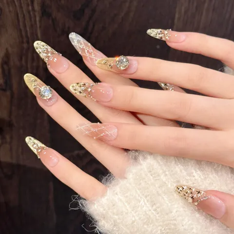 Lussuose Unghie Finte Francesi a Mandorla Lunga con Strass Glitter Sfumatura Rosa Nudo Fatte a Mano Riutilizzabili per Donna