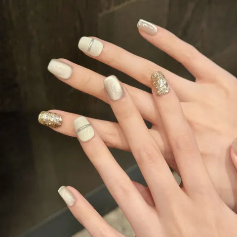 Handmade Press On Nails Champagne Gold Cat Eye Glitter Milk White Mirror Finish Short Coffin Square Fake Nails For Women
