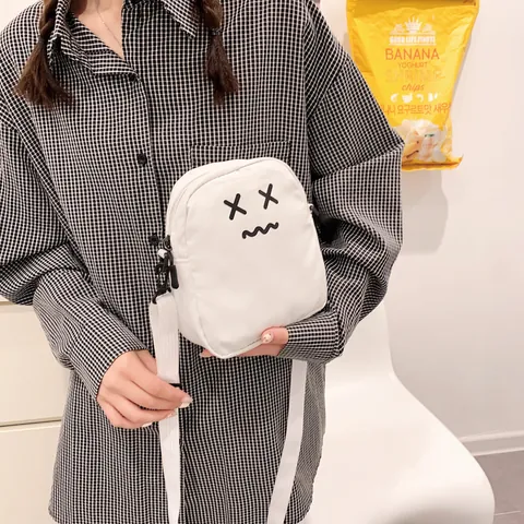 Borsa a Tracolla Cartoon Ghost Face Borsa Messenger in Nylon Con Tracolla Regolabile Stile Harajuku Per Donna Mini Borsa a Spalla