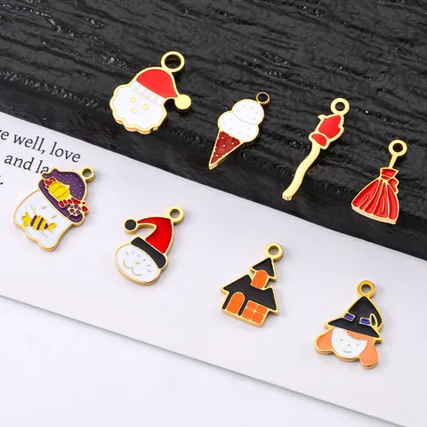 Roestvrij Staal Halloween Kerstmis DIY Hangers Emaille Charms Voor Ketting Sieraden Maken Met Heks Kat Sneeuwpop Kasteel Bezem Ijs Geest Fakkel 18K Verguld
