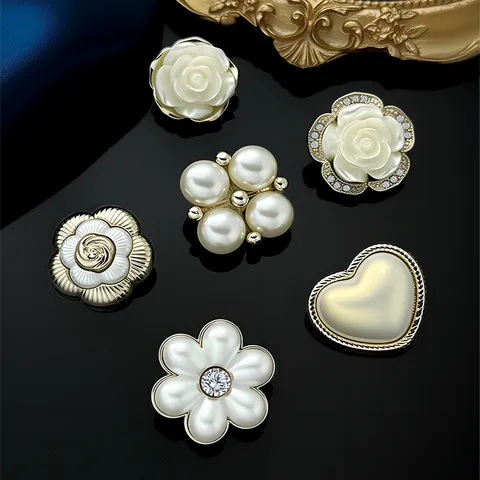 Vintage Metal Flower Pearl Buttons Light Gold Zinc Alloy Heart Smile Decorative Shank Buttons For Coat Sweater Suit Women DIY Sewing Accessories