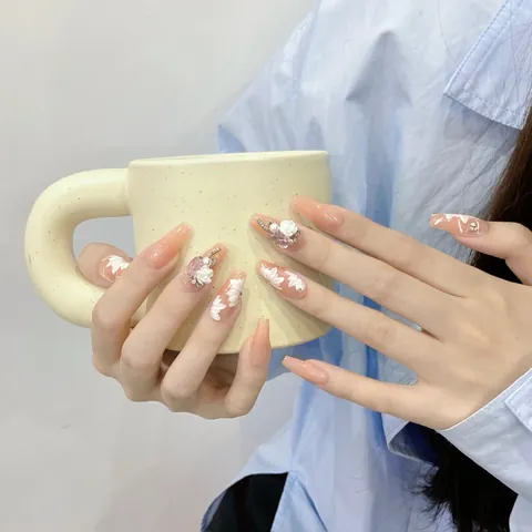 Unghie Finte Fatte a Mano Sfumatura Rosa Forma Bara Con Fiori 3D Künstliche Perle Strass Stile Dolce Set Manicure da 10 Pezzi
