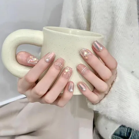 Handmade Press On Nails Short Coffin Nude Pink Aurora Shimmer With Pearls Rhinestones For Women Daily Party Elegant Manicure