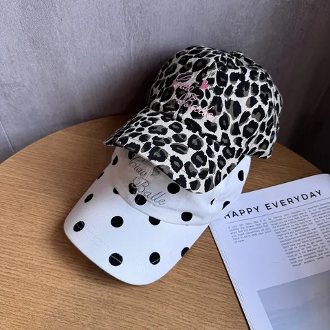 Berretto da Baseball da Donna Retro Leopardato Pois Cotone Regolabile Ricamo Ciao Bella Cappello da Sole Accessorio Moda Viaggio
