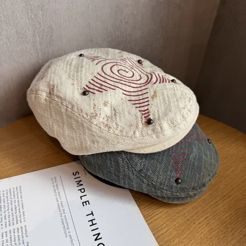 Vintage Star Ivy Cap For Women Japanese Style Newsboy Hat With Rivets Red Spiral Pattern Retro Artist Beret Hat