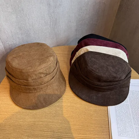 Vintage Suede Pleated Bucket Hat For Women Solid Color Retro Flat Top Short Brim Warm Fashion Hat For Autumn Winter