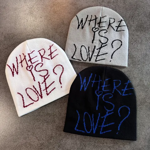 Unisex Street Graffiti Letter WHERE IS LOVE Heart Jacquard Knit Beanie Warm Acrylic Brimless Winter Skull Cap Outdoor Hip Hop Hat