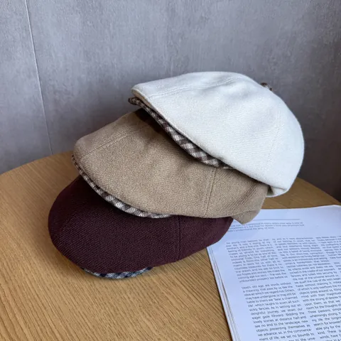 Women Vintage Plaid Newsboy Cap British Style Polyester Woolen Beret Hat Flat Top Warm Breathable Daily Casual Headwear