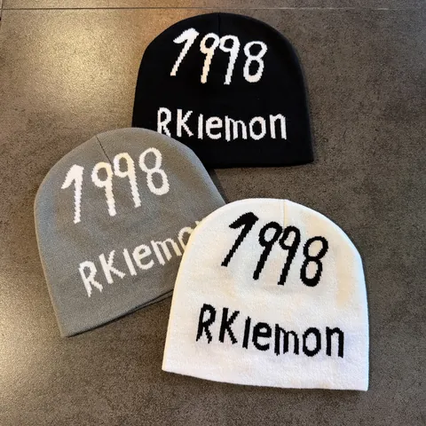 Unisex American Vintage 1998 Letter Jacquard Knitted Beanie Hat Autumn Winter Warm Contrast Color Streetwear Acrylic Skull Cap