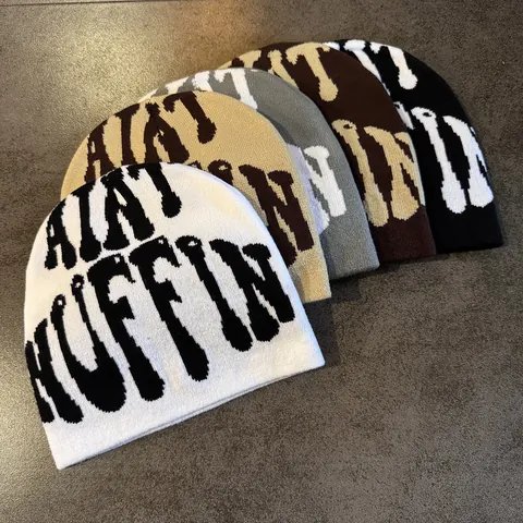 Berretto Unisex in Maglia Jacquard con Lettere Hip Hop in Acrilico Invernale Caldo Cappello Slouchy Skull Cap Streetwear Moda