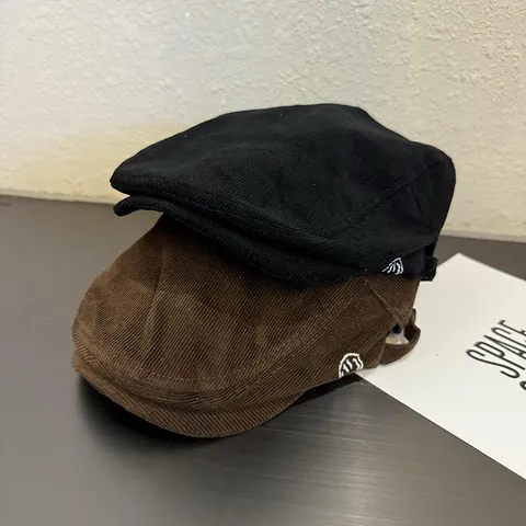 Retro Corduroy Flat Cap Women Streetwear Newsboy Hat Forward Cap Solid Color Casual Artist Hat Autumn Winter Warm Hat
