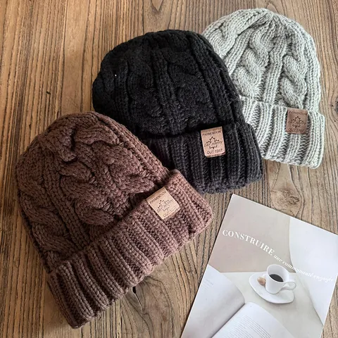 Unisex Chunky Cable Knit Beanie Hat Thick Warm Fleece Lined Winter Cuffed Skull Cap For Men Women Casual Outdoor Knit Hat