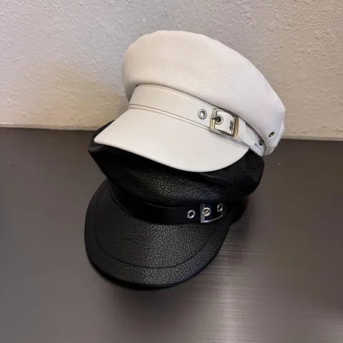 Retro Britischer Stil PU Leder Schirmmütze Für Damen Vielseitige Litschikorn Marine Mütze Mit Metallschnalle Baskenmütze
