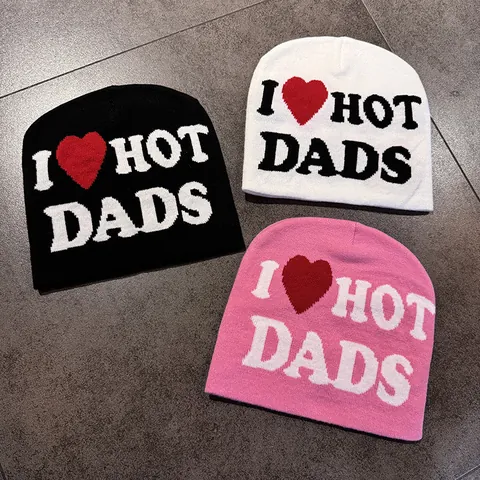 Women's Knitted Beanie Hat Acrylic Warm Winter Cap I Love Hot Moms Dads Heart Letter Jacquard Streetwear Hip Hop Headwear