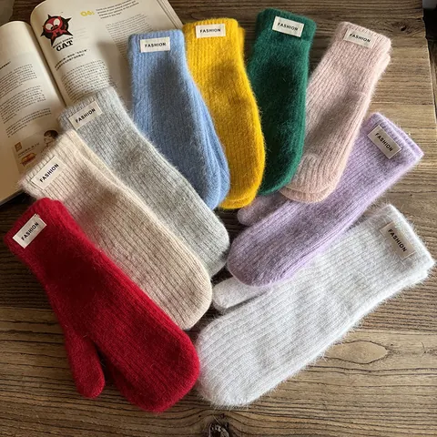 Women's Korean Style Plush Rabbit Hair Blend Mittens Winter Warm Thickened Solid Color Gloves With Fashion Letter Patch