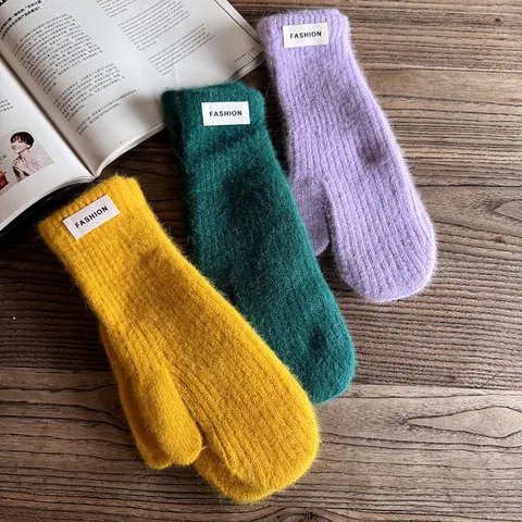 Women's Korean Style Plush Rabbit Hair Blend Mittens Winter Warm Thickened Solid Color Gloves With Fashion Letter Patch
