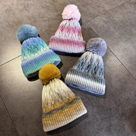 Bonnet en Tricot Tie Dye Dégradé Chaud d'Hiver pour Femmes Hommes Doublé de Polaire Bonnet à Pompon à Torsades