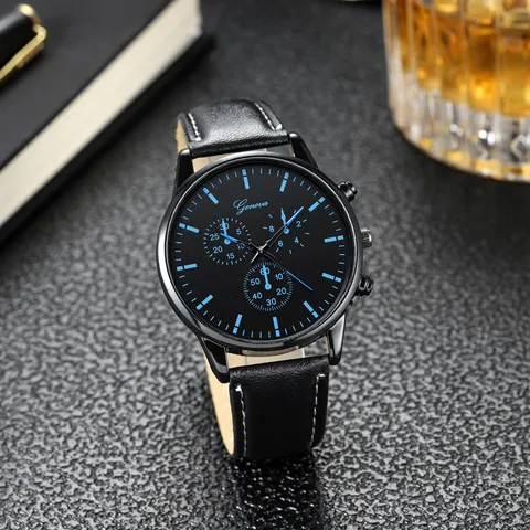 Heren Business Quartz Horloge Ronde Zwarte Kast Blauwe Indexen Decoratieve Drie Oog Analoge Wijzerplaat Polshorloge