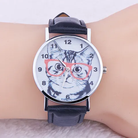 Orologio al Quarzo da Donna con Motivo di Gatto dei Cartoni Animati con Occhiali Cinturino in Ecopelle Numeri Arabi Orologio Casual per Studenti