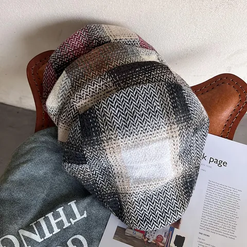 British Style Retro Plaid Newsboy Cap For Men Women Winter Warm Tweed Herringbone Flat Cap Adjustable Patchwork Beret Hat