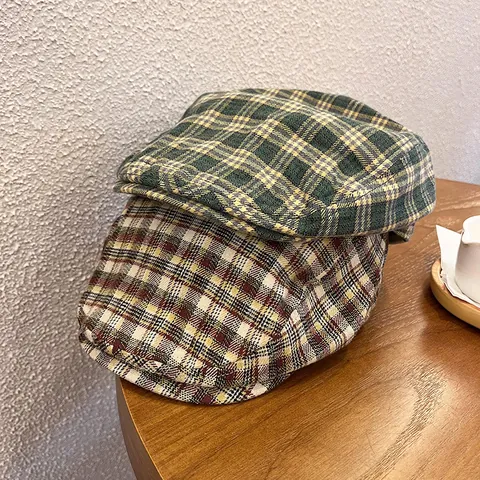 Vintage British Plaid Flat Cap Retro Cotton Polyester Newsboy Cap With Adjustable Metal Buckle For Men Women Warm Winter Hat