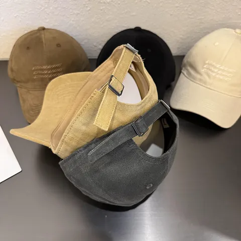 Casquette de Baseball en Velours Côtelé pour Femmes Broderie Lettre Chaud Hiver Automne Réglable Solaire Décontracté Extérieur Rétro
