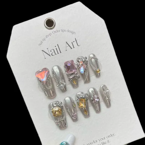 Uñas Postizas de Presión Espejo Plateado Hechas a Mano Corazón Strass Cadena Y2K Cool Girl Largas de Ataúd Decoración