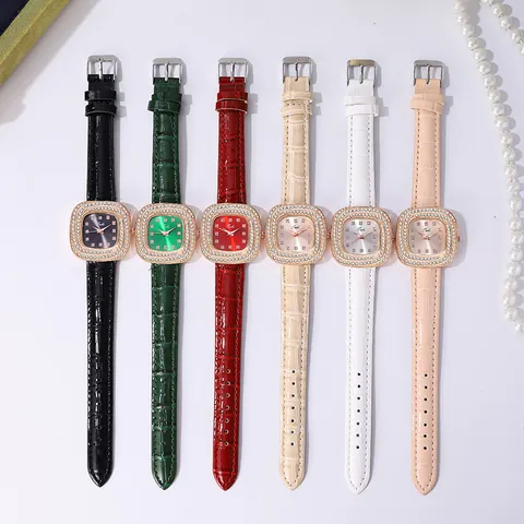 Reloj de Cuarzo Cuadrado de Moda para Mujer Caja de Aleación de Estrás Correa de Cuero PU Reloj Elegante