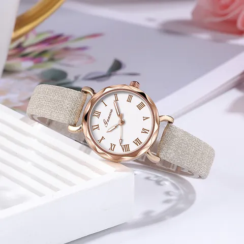 Dames Meisjes Mode Quartz Horloge Minimalistische Romeinse Cijfers Witte Wijzerplaat Analoog Polshorloge Rose Goud Kast PU Band