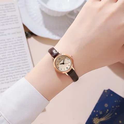 Vintage Minimalist Women Quartz Watch Small Round Dial Arabic Numerals PU Leather Slim Strap Elegant Lady Wristwatch Daily Accessory