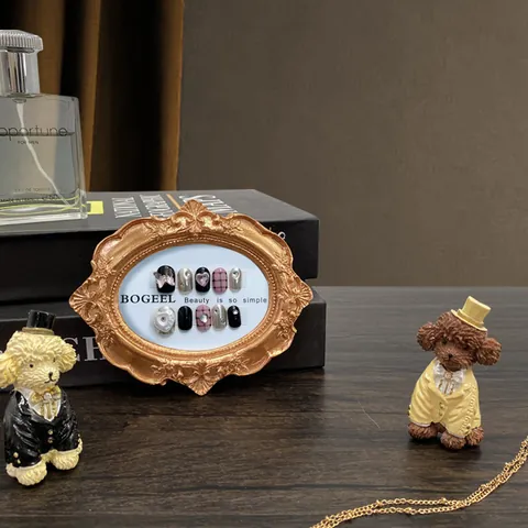 Vintage Baroque Gold Miniature Picture Frame Resin 3D Relief Photo Frame Refrigerator Magnet Home Kitchen Decor Gift