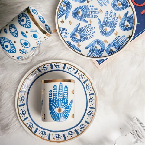 Stoviglie in Ceramica Malocchio Mano di Fatima Blu Bianco Oro Placcato Piatto Tazza Mug Barattolo Arredo Casa Regalo Lusso